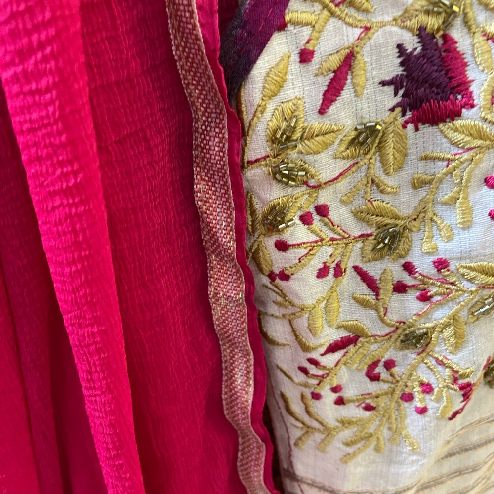 🛍Anarkali Suit. 🚨No Pant - only Kurta and Duppata.Size- 36 - Picture 5 of 8